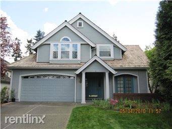 Main picture of 3926 255th Pl SE