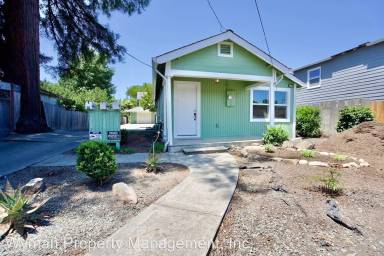 Main picture of 2735 Marin St