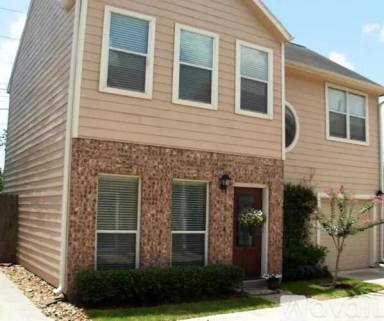 Main picture of 2237 Naomi St