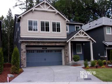 Main picture of 10515 35th St NE