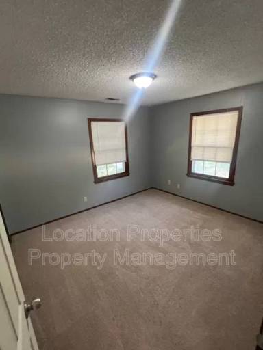 Main picture of 1300 Kentucky Street