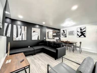 Main picture of 1829 Hollenbeck Dr