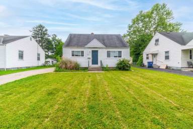 Main picture of 1193 Carolyn Ave