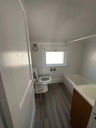 Main picture of 13615 Crennell Ave