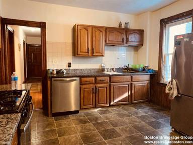 Main picture of 19 Sudan St