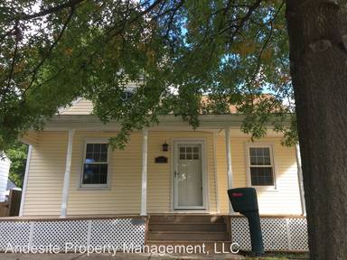 Main picture of 1207 Roosevelt Ave