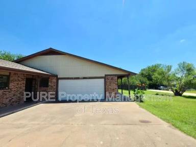 Main picture of 1310 Ray Berglund Blvd