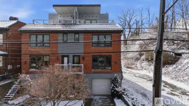 Main picture of 202 Bailey Ave