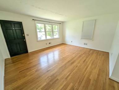 Main picture of 921 Foley Dr