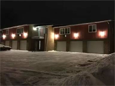 Main picture of 452 S Saint Bernard Dr