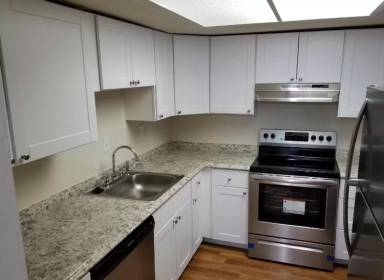 Main picture of 683 Towne Center Dr