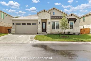 Main picture of Diamond Oaks