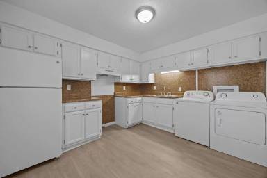 Main picture of 1011 Camden Ave