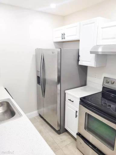 Main picture of Cross Creek Condominiums