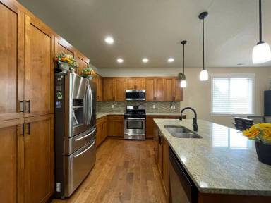 Main picture of 20177 SW Mohican St