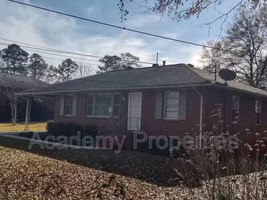 Main picture of 1277 Sanders Dr