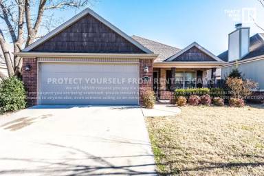 Main picture of 2638 N Miranda Ave