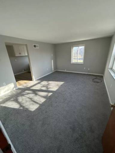Main picture of 160 Roberta Ave