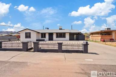 Main picture of 301 W Desert Dr