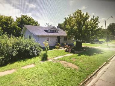 Main picture of 328 Walnut St