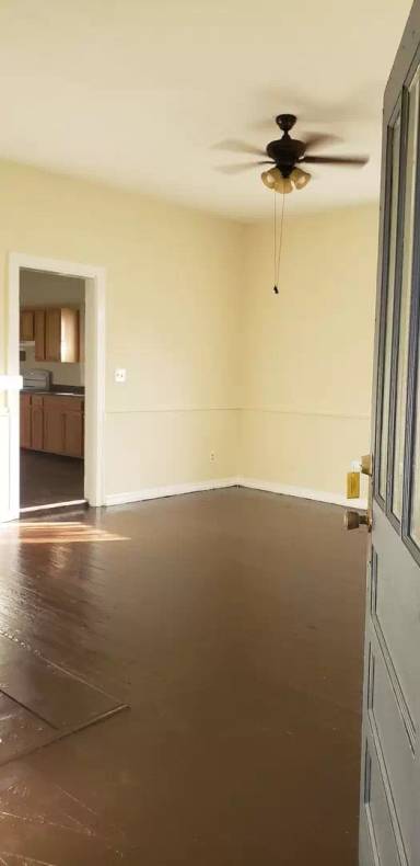 Main picture of 114 First St