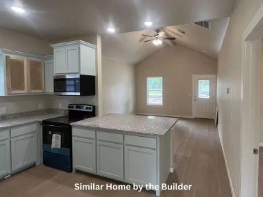 Main picture of 214 N 13th St