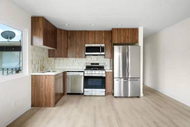 Main picture of 1277 Robinson Ave