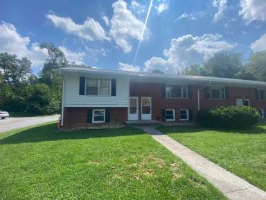 Main picture of 312 Reynolds St