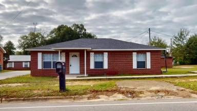 Main picture of 215 Damascus Rd