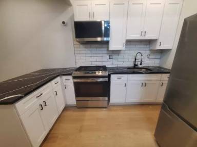 Main picture of 2276 Atlantic Ave