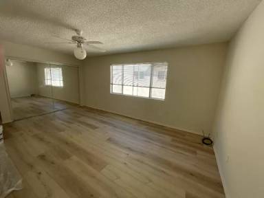 Main picture of 4072 Inglewood Blvd