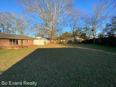 Main picture of 1262 Plum St