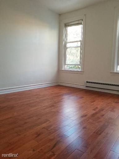 Main picture of 3123 81st St