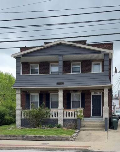 Main picture of 29444 Euclid Ave