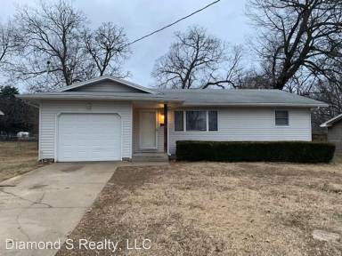 Main picture of 1249 S Cedarbrook Ave