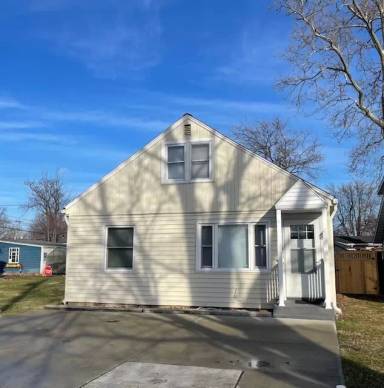 Main picture of 4826 Hiawatha Dr
