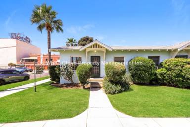 Main picture of 125 E Ellis Pl