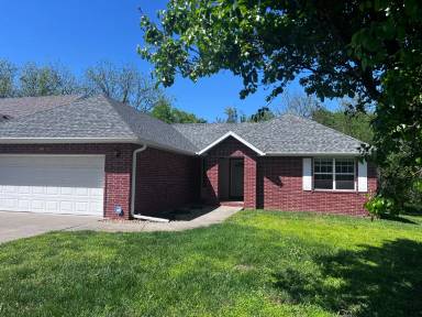 Main picture of 725 W Juan Tabo Ln
