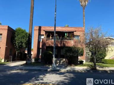 Main picture of 231 E Villa St