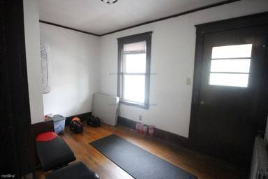 Main picture of 55 Etna St