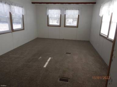 Main picture of 10370 Cramer Rd