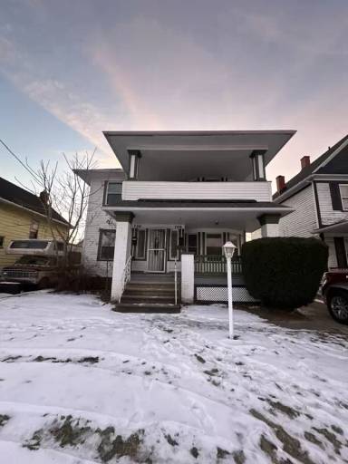Main picture of 738 Eddy Rd