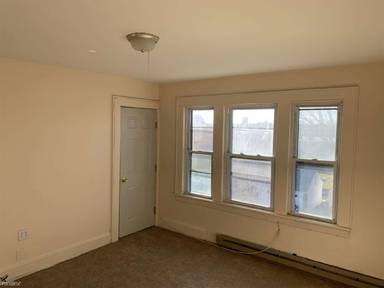 Main picture of 144 Bradley St