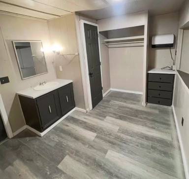 Main picture of 36 Birchwood Ct