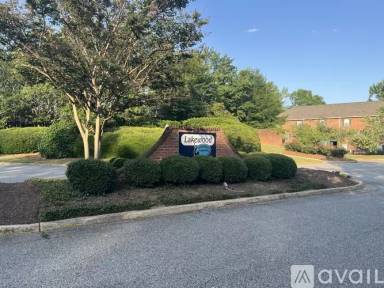 Main picture of 148 E University Dr