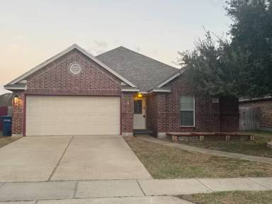 Main picture of 2414 Windblown Dr