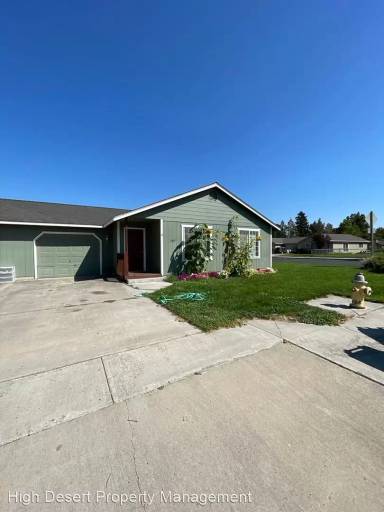 Main picture of 2755 SW Pumice Ave