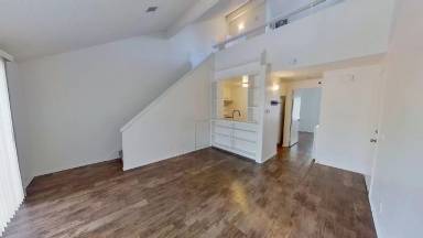 Main picture of 61 Lemon Grv