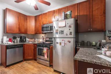 Main picture of 3151 N Southport Ave