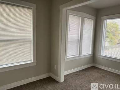 Main picture of 1403 N Emporia Ave
